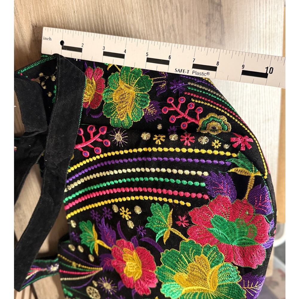 Embroidered Shoulder Tote Bag Black Floral - Picture 12 of 12